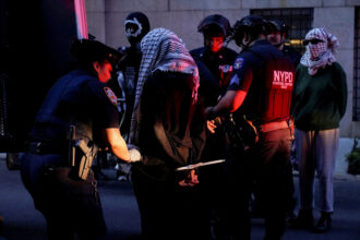 2025 05 08T012138Z 888802120 RC2BDEA7FOE7 RTRMADP 3 USA COLUMBIA PROTESTS